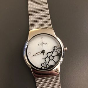Gently used ladies Skagen watch